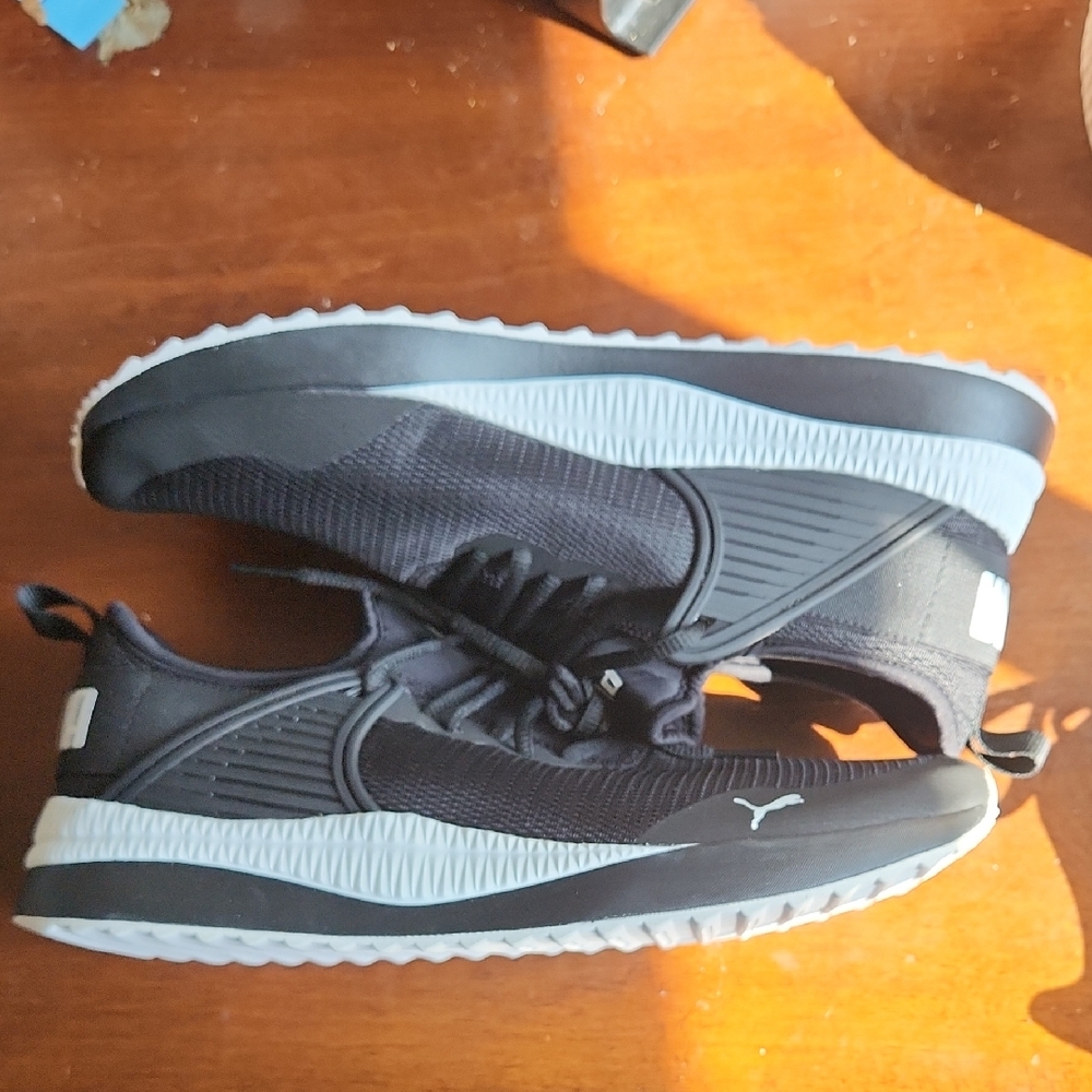 Puma Womens Shoe. Size 11. Brand New